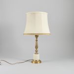 1334 2520 TABLE LAMP